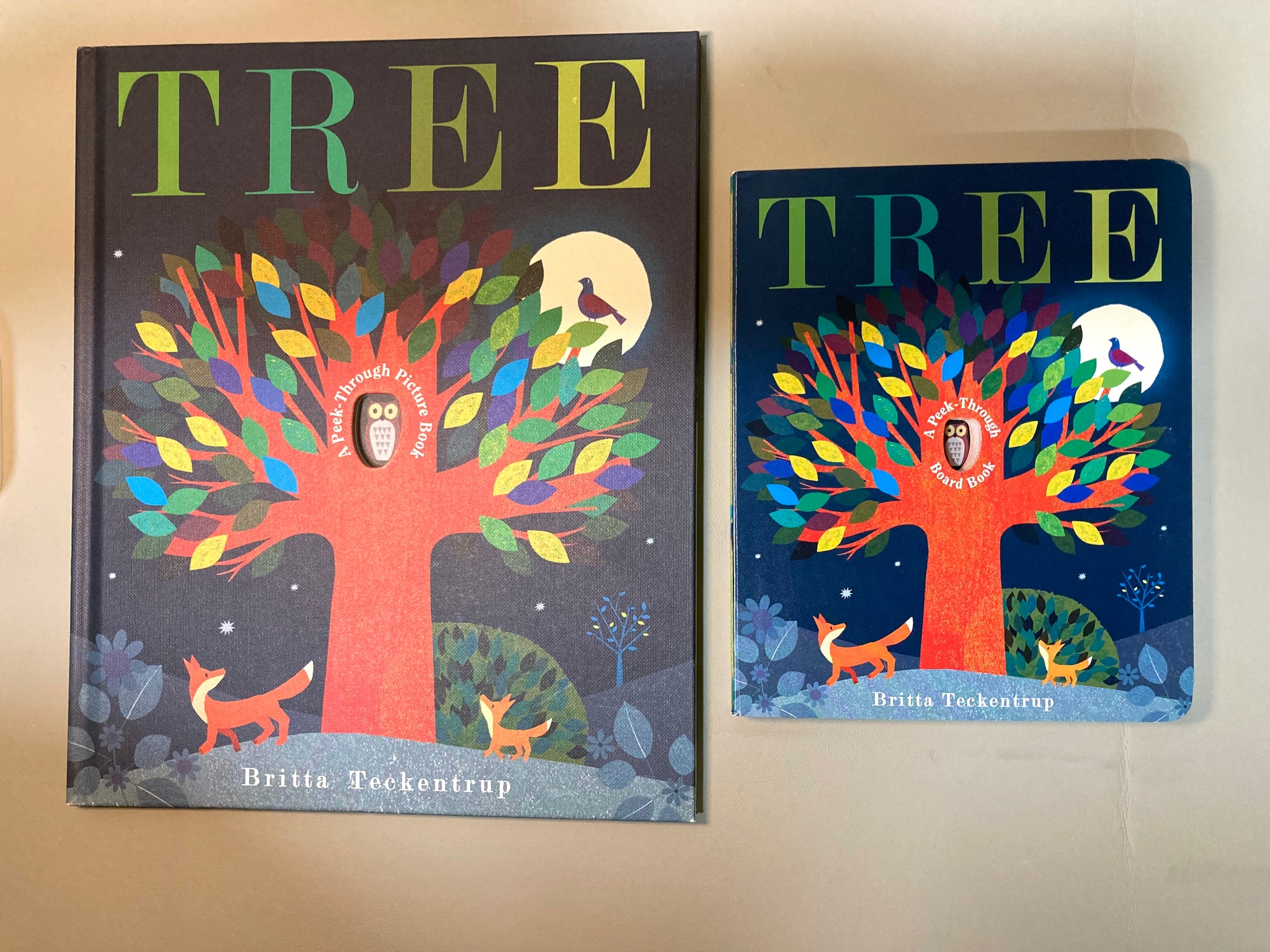 Tree: A Peek-Through Picture Book